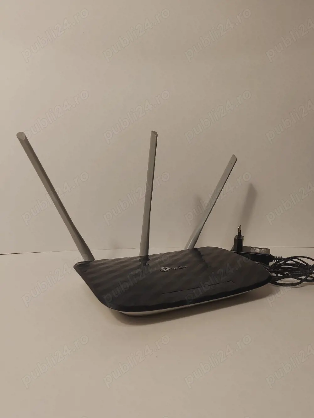 Router TP-Link Archer C20 Dual Band 2.4 5GHz, 3 Antene, Stare Perfectă