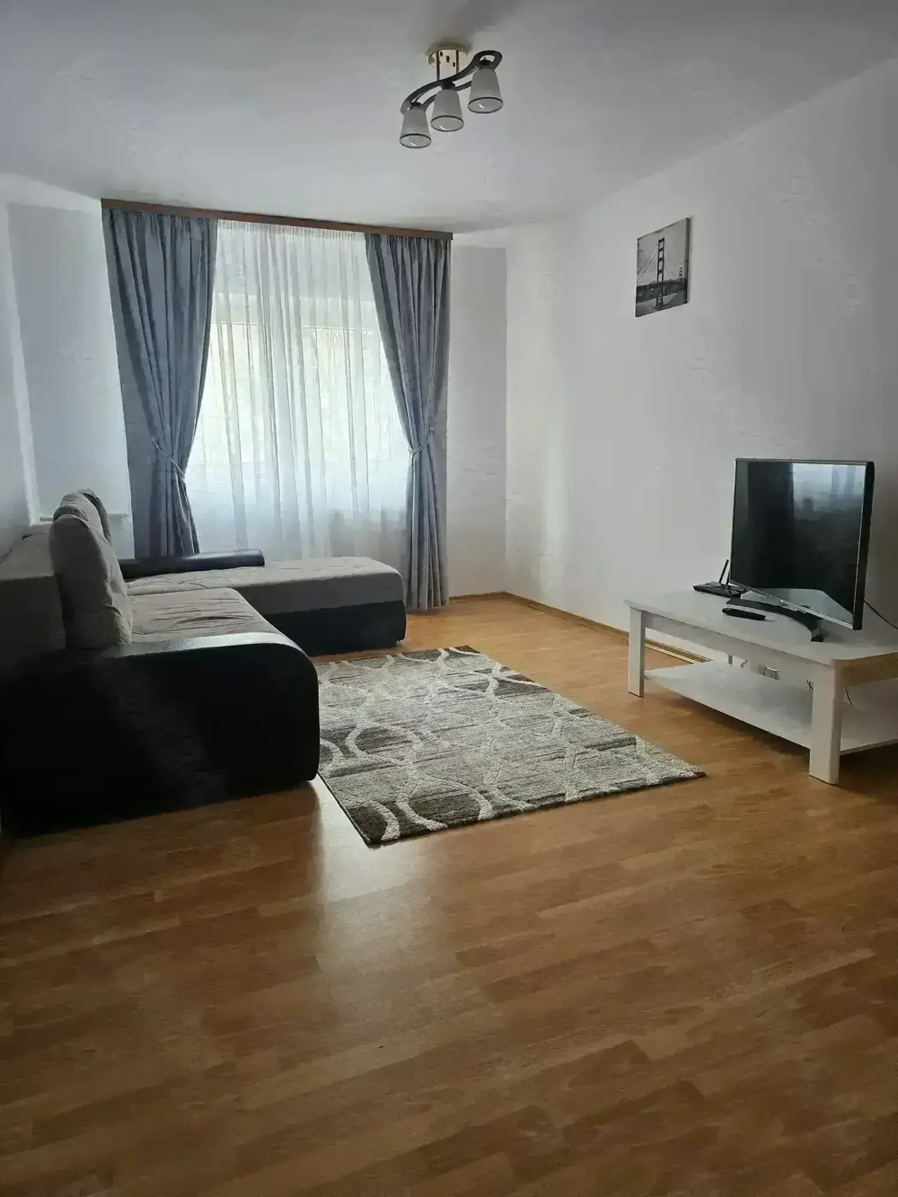 Închiriez apartament cu 2 camere zona Obcini 