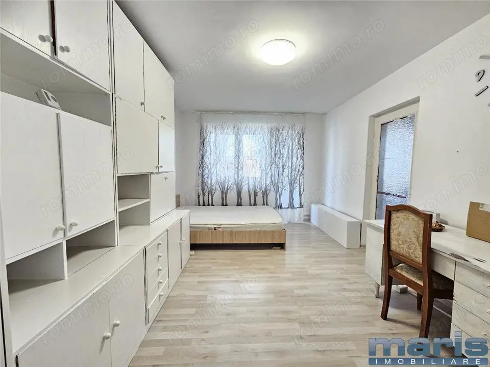 Apartament 4 camere zona 7 Noiembrie - UMFST Spitale