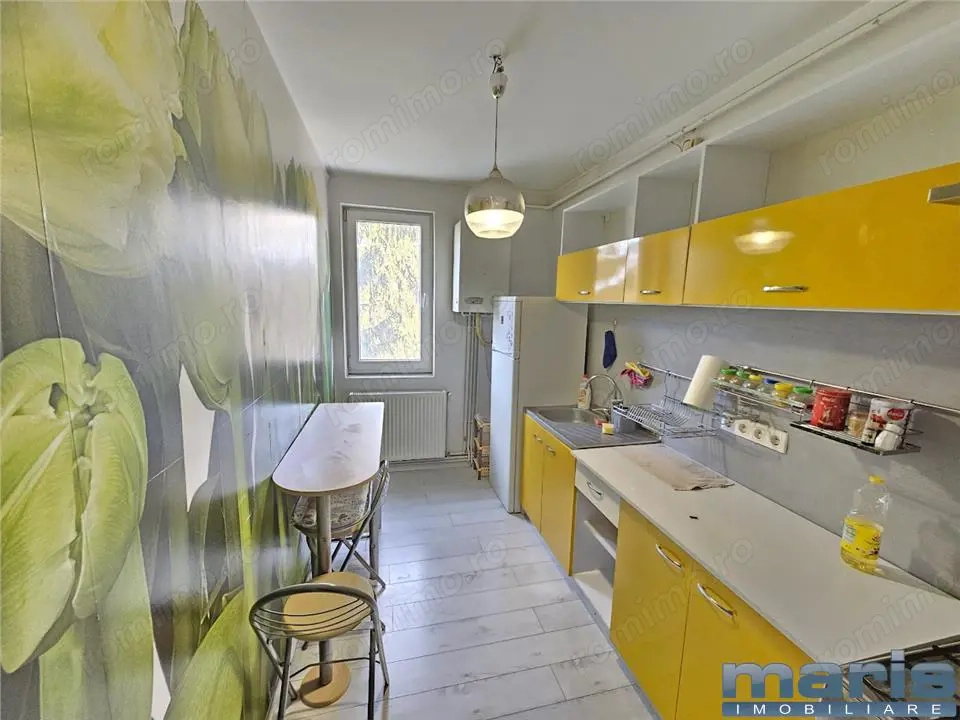 Apartament 4 camere zona 7 Noiembrie  UMFST  Spitale