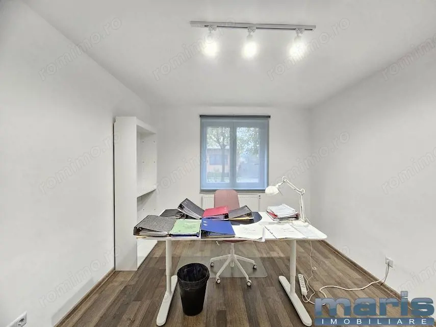 Vanzare apartament NOU 3 camere zona Unirii cu parcare proprie.