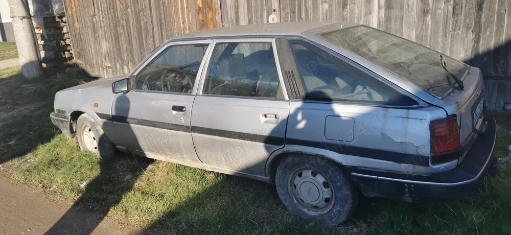 Toyota Carina 2,pentru rabla