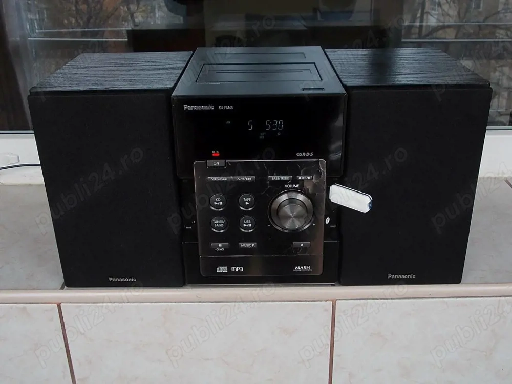 Micro sistem PANASONIC Sa-Pm46 combina radio,cd(mp3),USB stick ,boxe,telecomanda,Malaysia