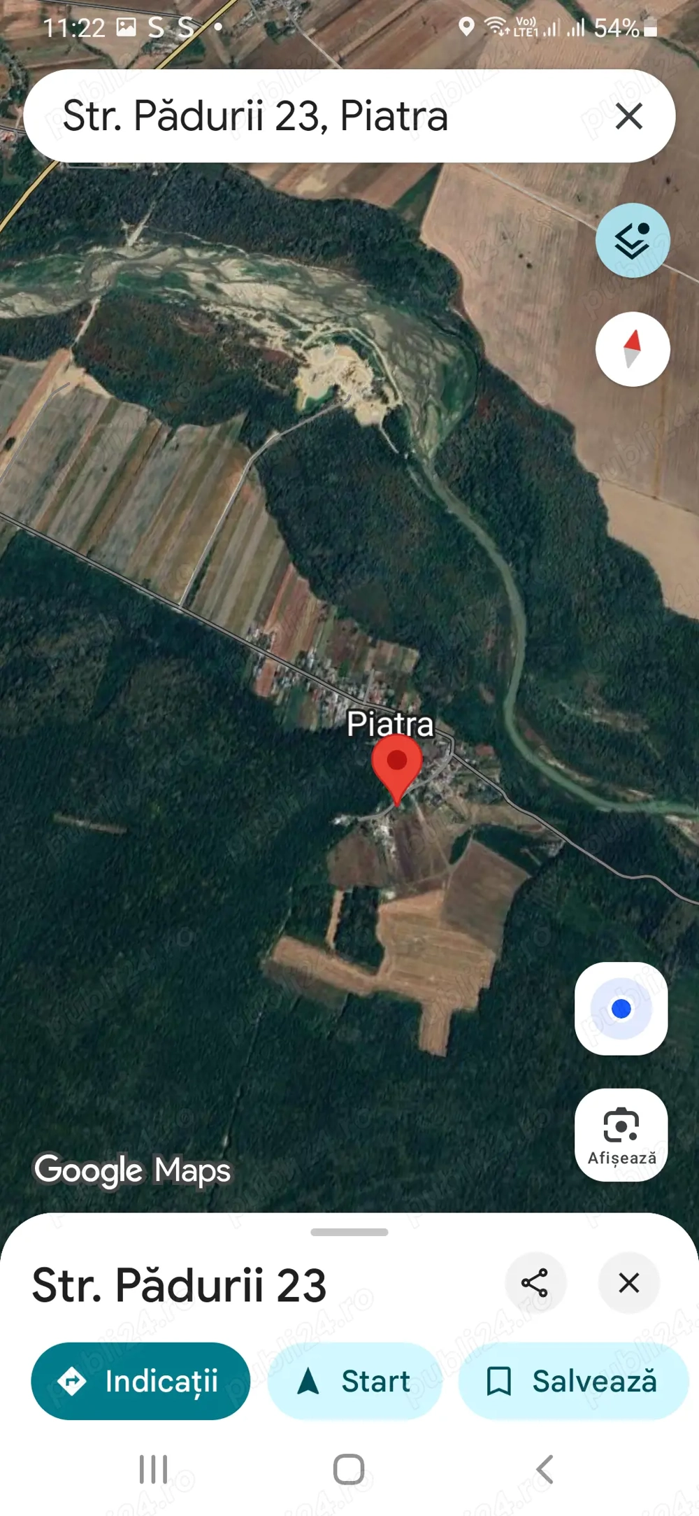 Vând casa cu teren