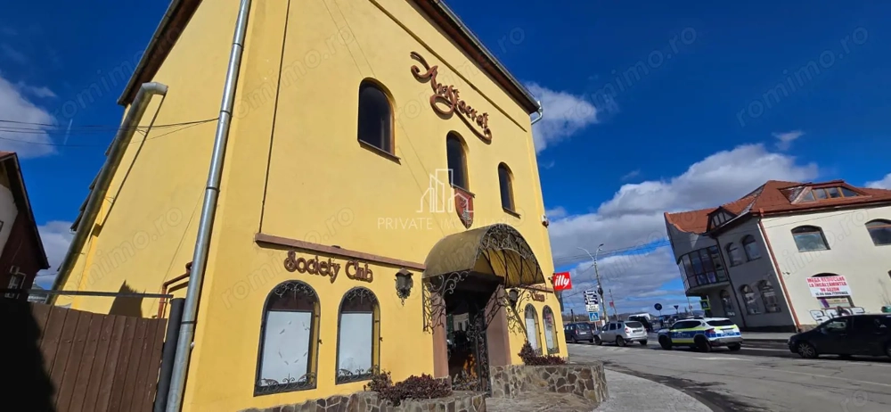 Se vinde clădirea Aristocrat, în centrul orașului Sighisoara