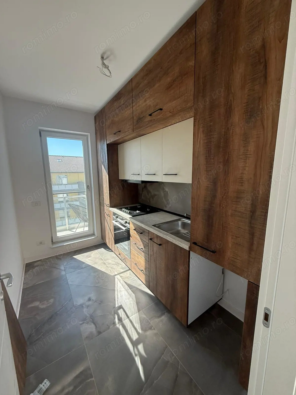 Apartament mobilat si utilat pe comanda POD PE TOATA SUPRAFATA Braytim Hotel IQ