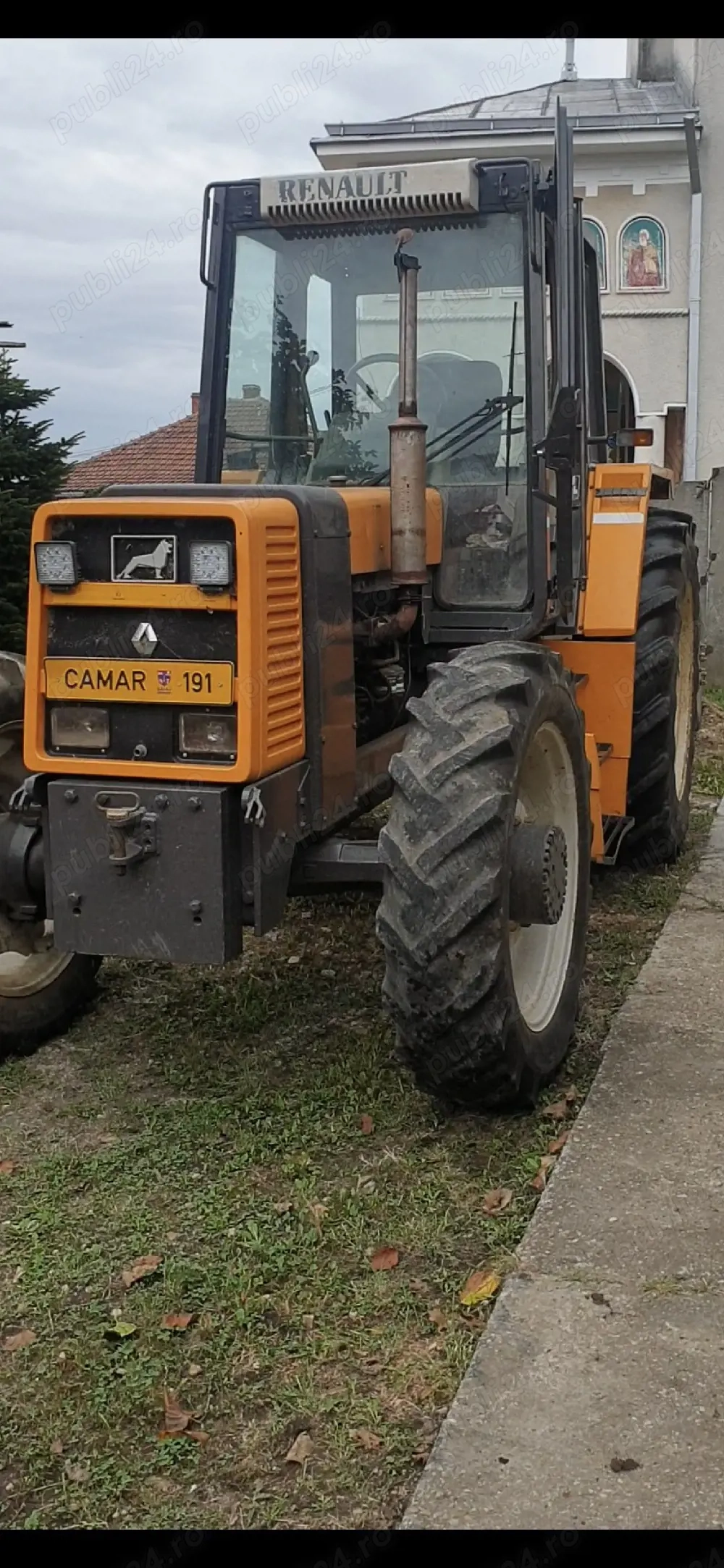 Tractor renault 113.14 