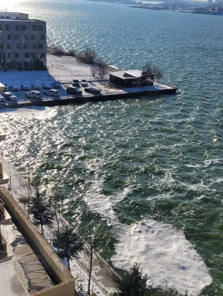 Solid House Residence - 3 camere cu 2 bai - vedere superba lac si mare