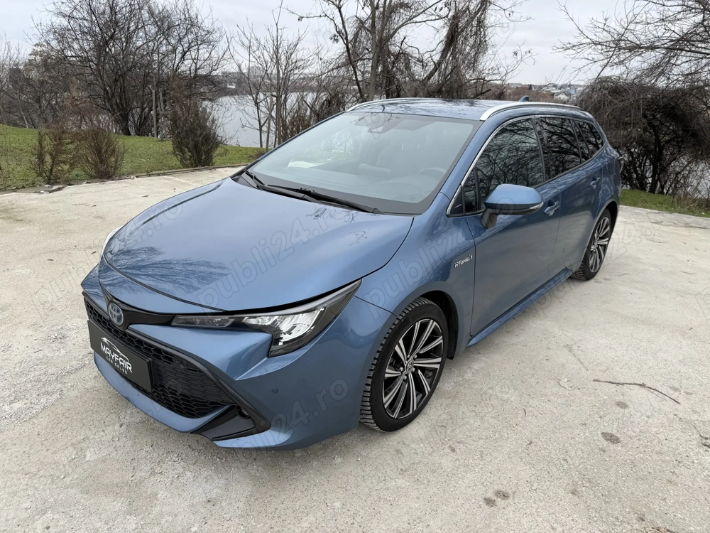 2021 TOYOTA COROLLA 1.8 Hybrid 122 CP - Business - Senzori, piele , LED , incalzire , TVA Deductibil
