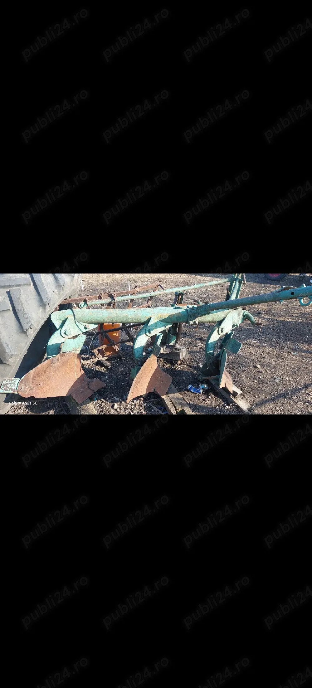 Vând plug 3 brazde + grapa 