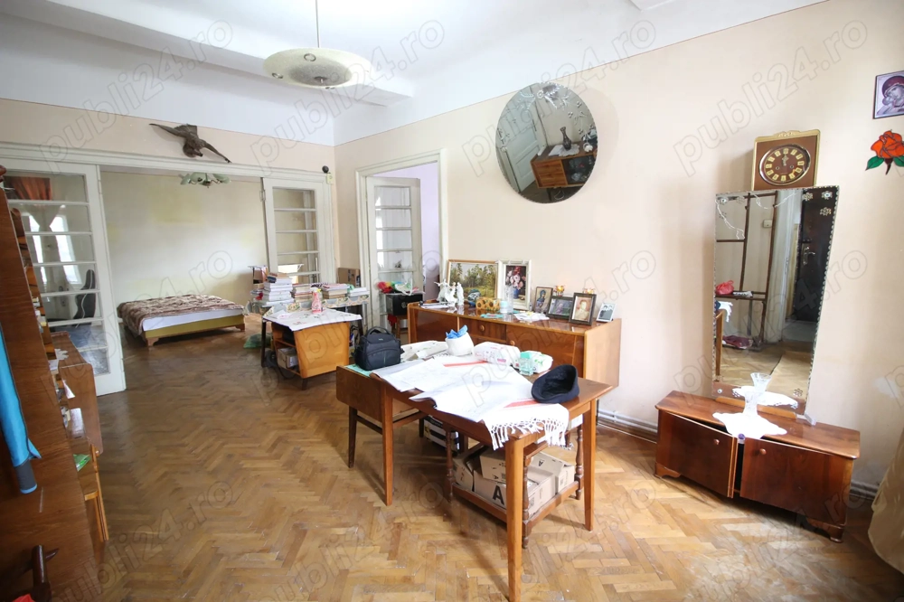 Imobil ultracentral spatios parter+subsol, 155 mp utili