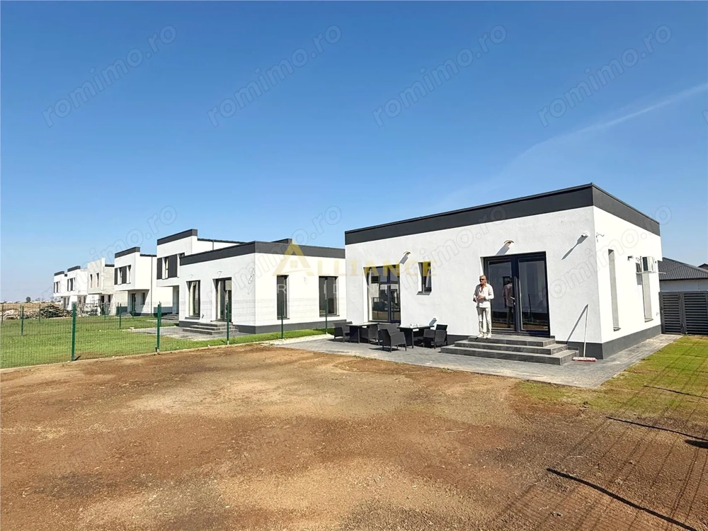 Casa individuala parter ||3 camere 2 bai+dressing||teren 330 mp || 2 minute STV