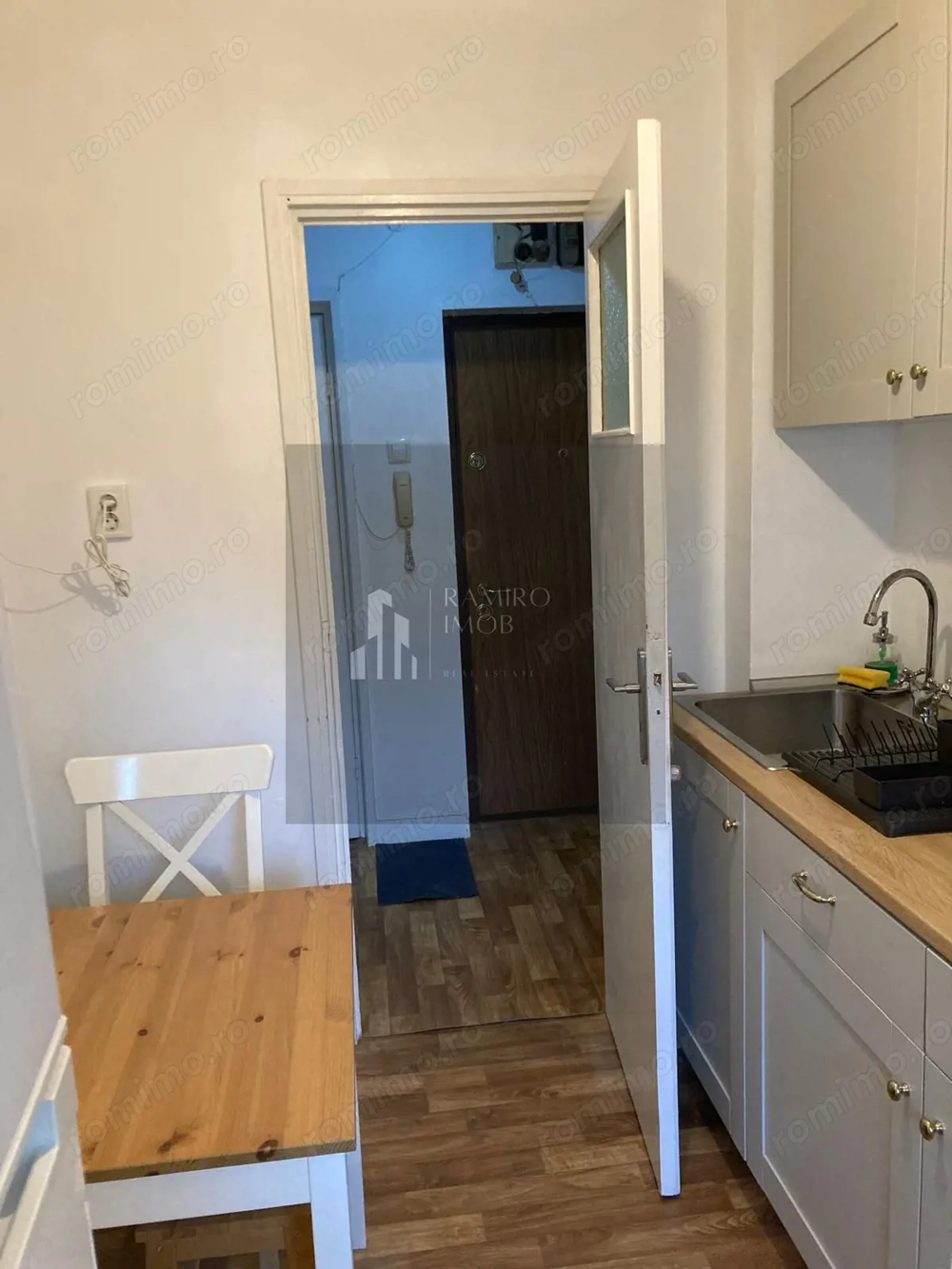 Apartament 2 camere Constantin Brancoveanu / Nitu Vasile Sector 4