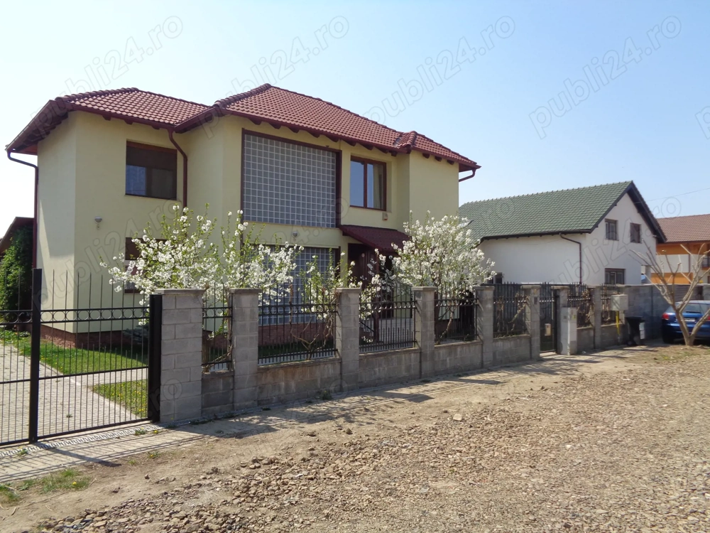 Proprietar vand casa individuala - Dumbravita