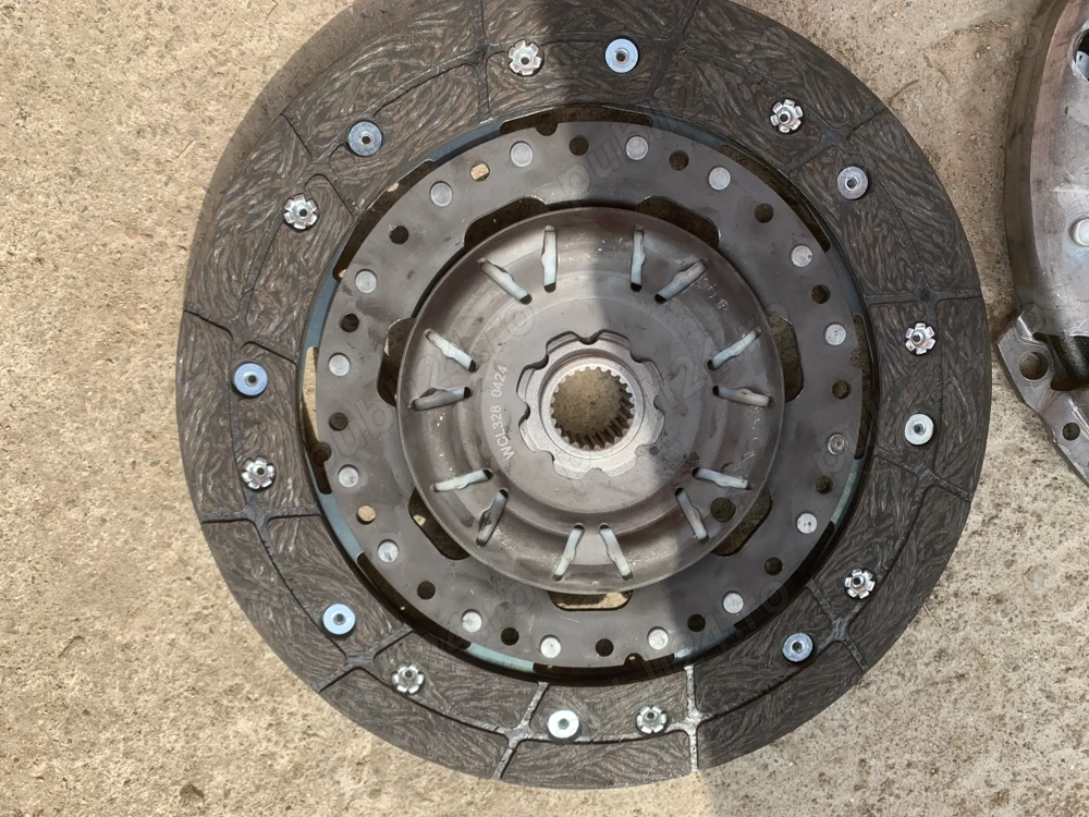 Vând placă presiune și disc ambreiaj pentru Volkswagen 