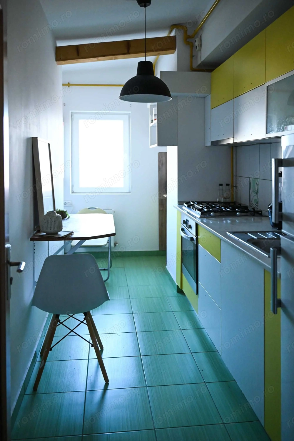 Vanzare garsoniera Titan- Burnitei, centrala, bloc 2013