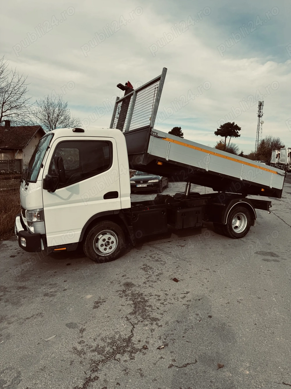 Mitsubishi Canter Nissan cabstar