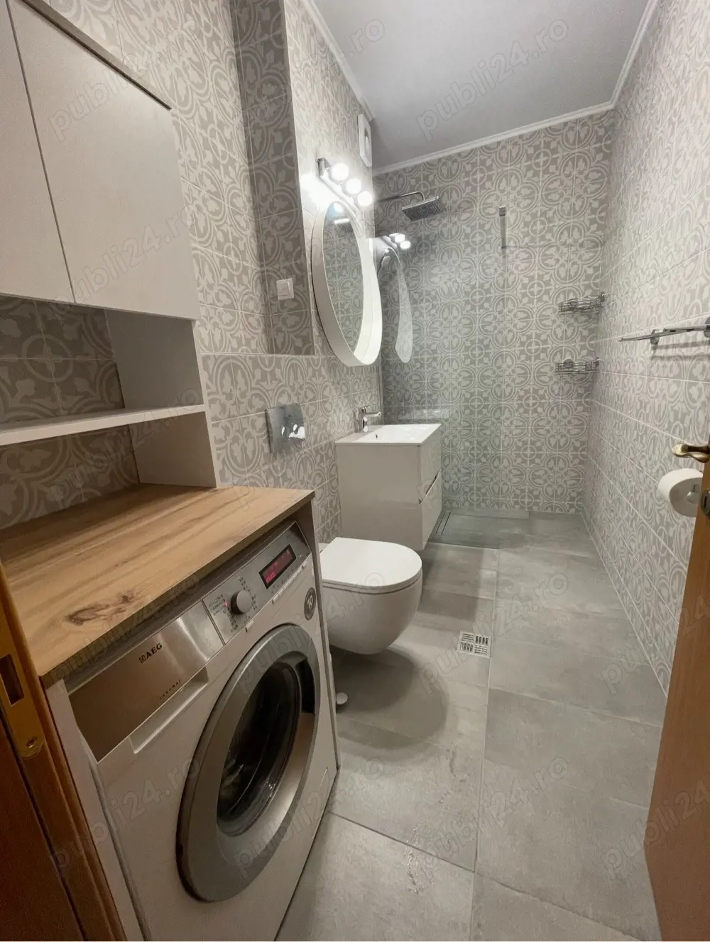 Inchiriez studio spatios Parcul Tineretului, bloc 2008, etaj 7 din 10