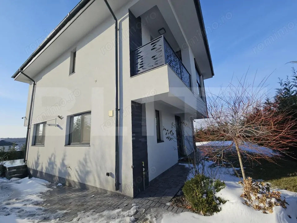 Vila de lux 4 camere in zona Visan