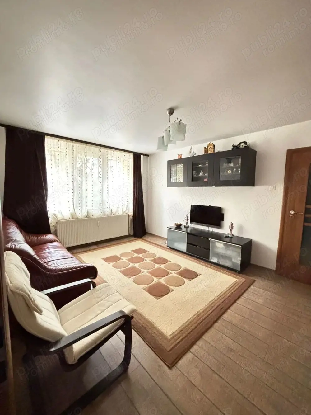 Apartament 3 camere, Brancoveanu, Izvorul Muresului.