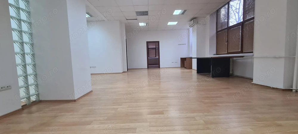 Spatiu comercial 350 mp - pozitie excelenta in zona Turda, sector 1!