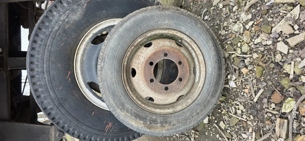 Vând jantă Iveco Deyli 