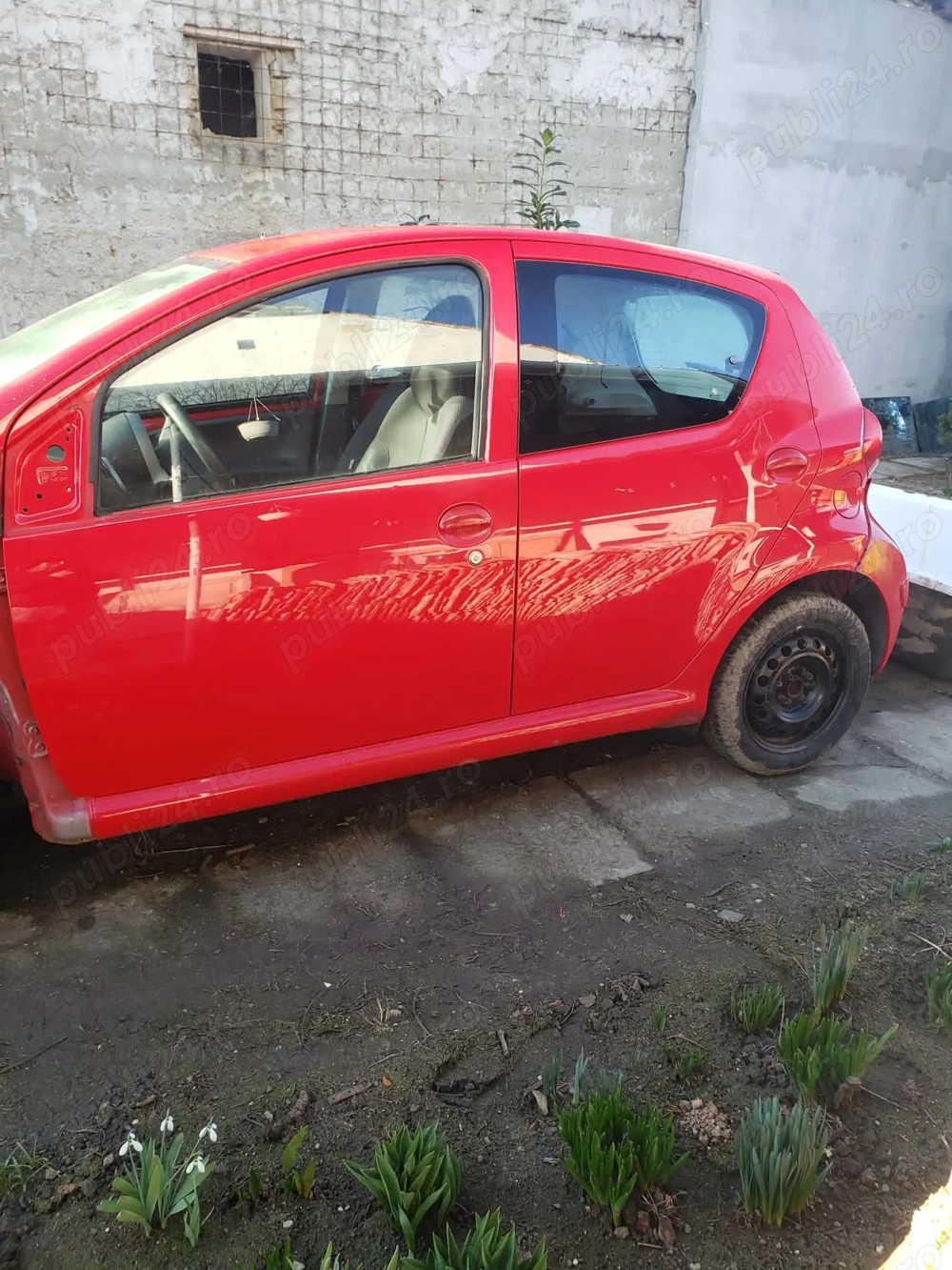 Dezmembrez Toyota Aygo