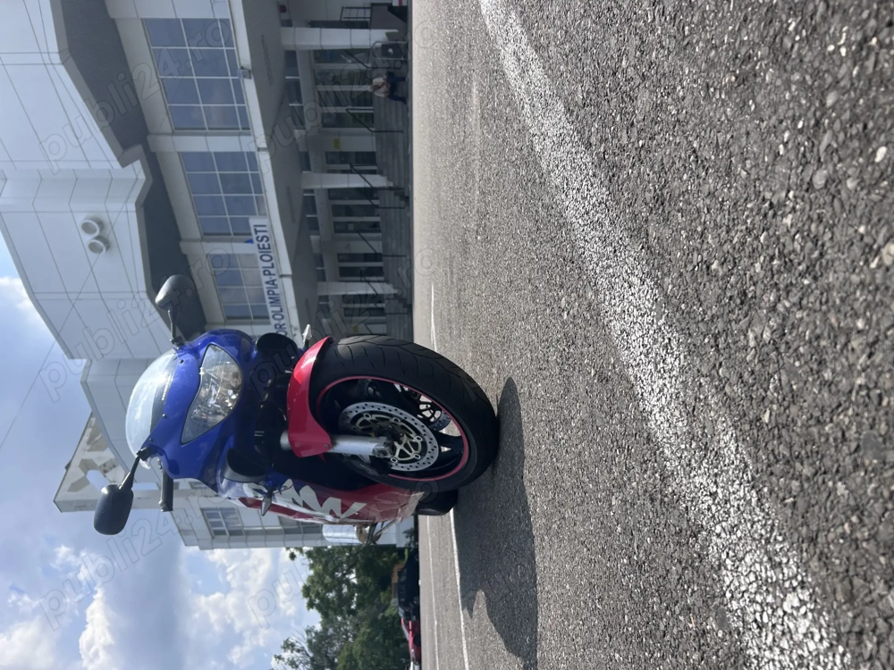 Vând Honda CBR F4 600