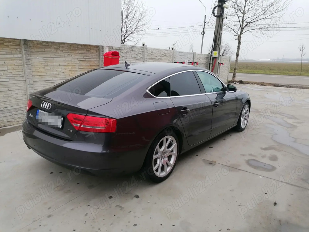 Audi A5 2.0TDI 143CP automat