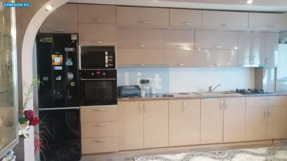 Apartament 3 camere, strada G-ral Eremia Grigorescu (Garii), 105.000€