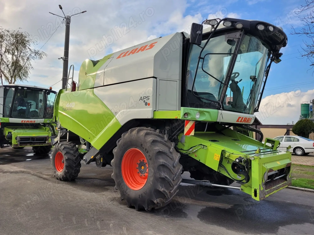 Claas TUCANO 440 APS 3D 2013 + V660 Combina Agricola