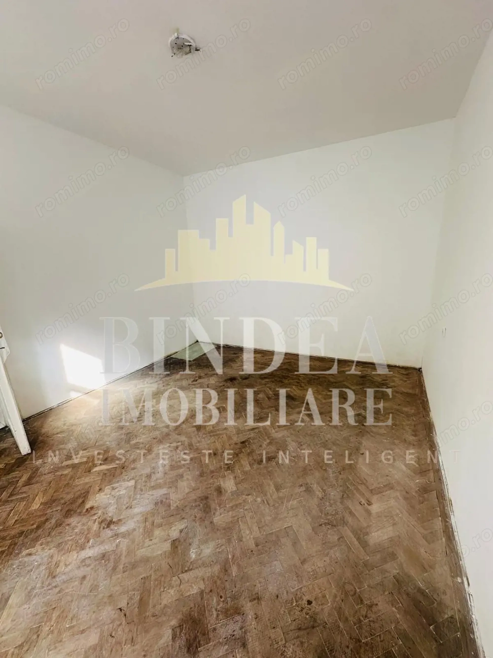Apartament 1 camera 42mp utili etaj 1 Traian- centrala proprie