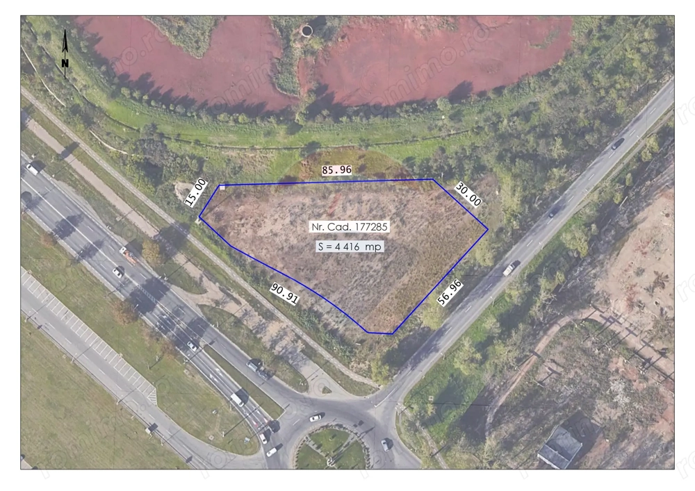 De Vânzare - Teren Industrial\Comercial, Calea Borșului