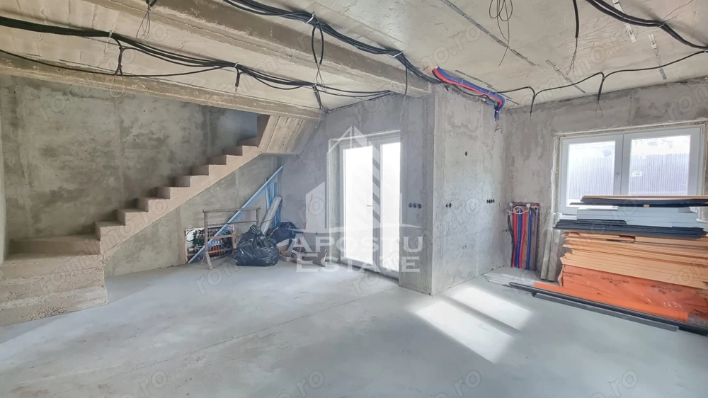 Duplex de vanzare cu 4 camere, Giarmata