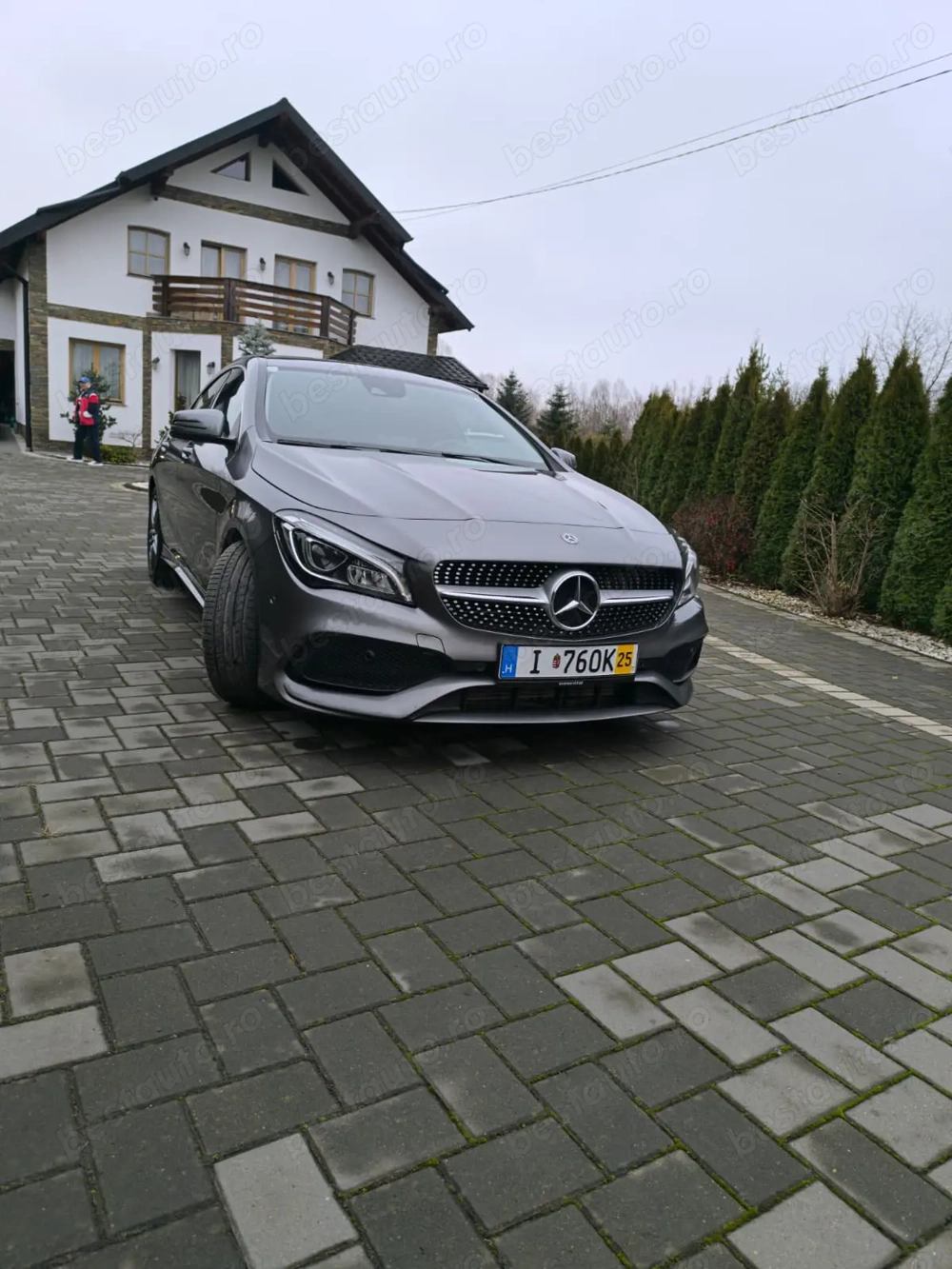Vând Mercedes Benz CLA 250 4matic 