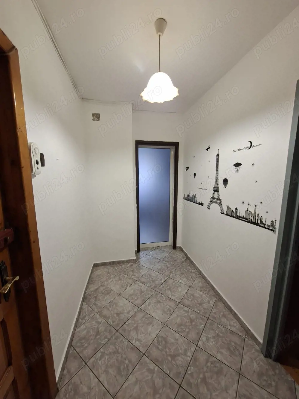 Inchiriez apartament Tatarasi