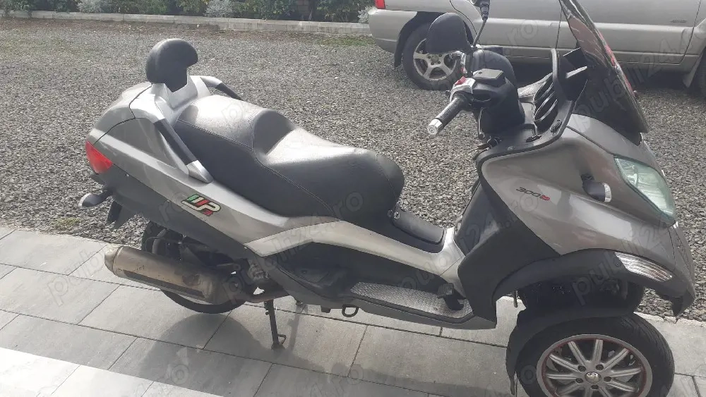 Piaggio MP3 