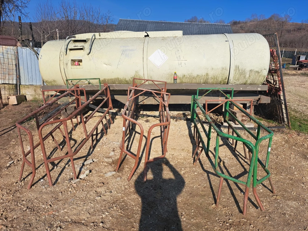 Boxe de fătare reglabile