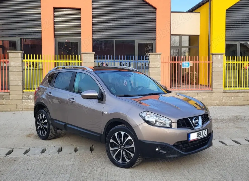 Nissan Qashqai Tekna SUV 2.0 DCi 150 Cp 2012 euro 5 panoramic toate actele la zi fiscal pe loc 