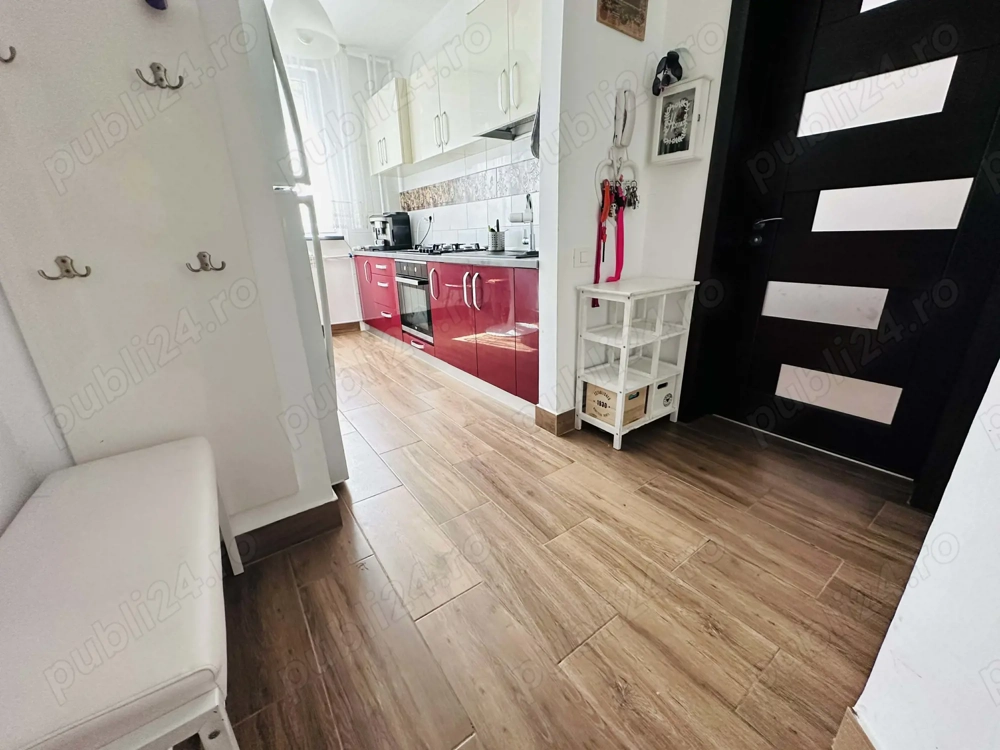 Etaj 1 | 2 camere renovat | 50 m2 | Balcon mare | Rogerius Aluminei