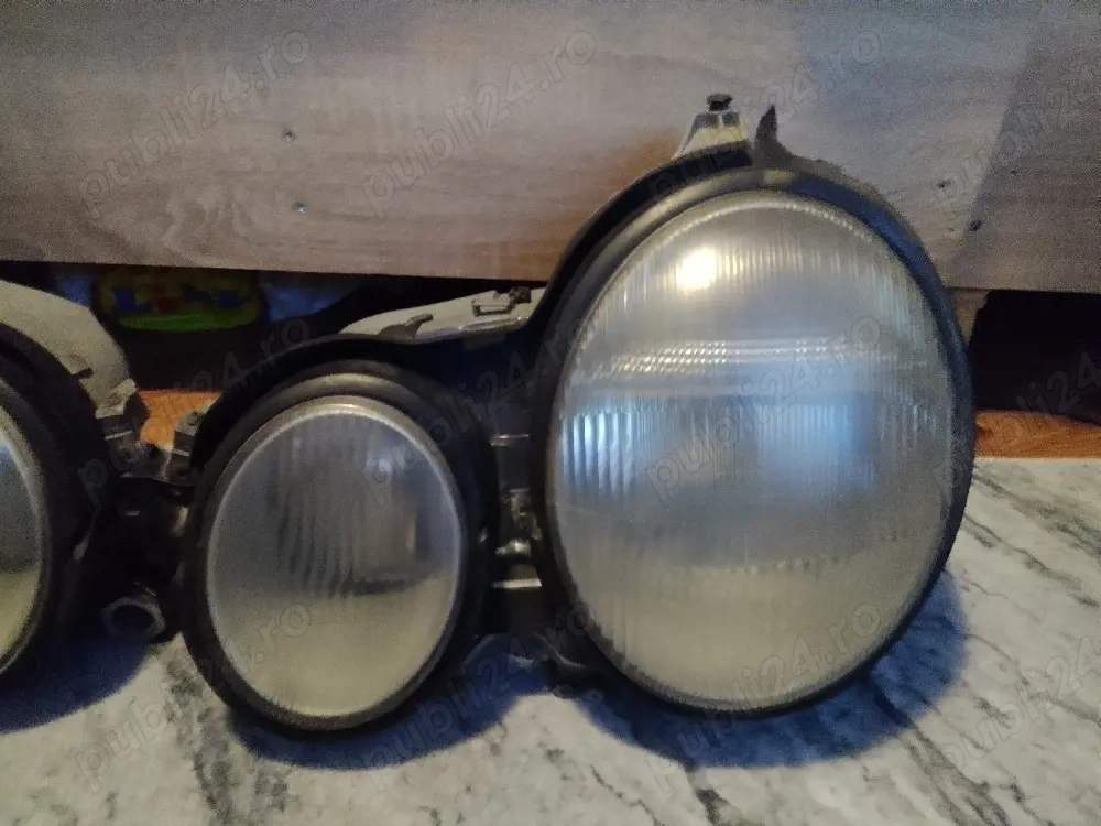 Faruri Mercedes w210