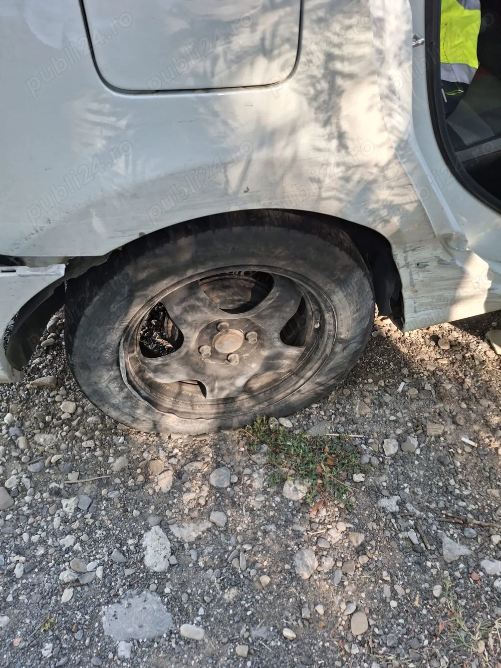 Dacia logan avariata