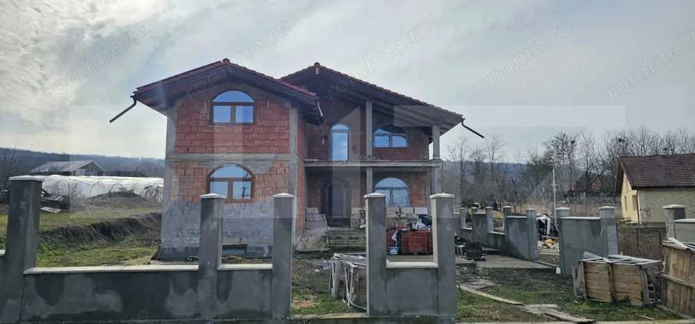 Casă premium | 220 mp utili | Teren 1000 mp | Almașu Mic