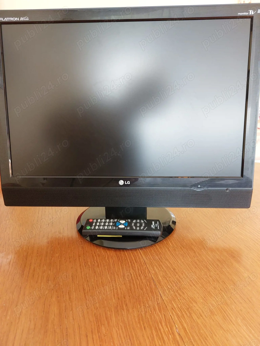 TV , monitor display calculator LG - diagonala 22  , 58 cm