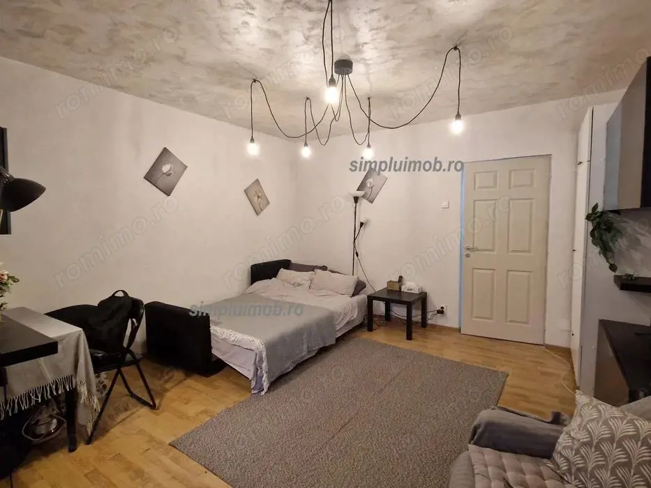 Metrou Dristor garsoniera mobilata renovata