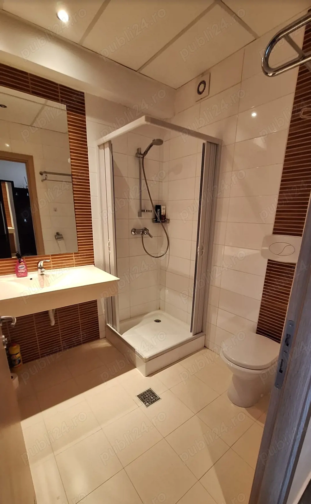 Privat Închiriez Apartament 2 Camere Vitan Barzesti 7D Complex Rezidențial Nou - Sector 4 Bucuresti 