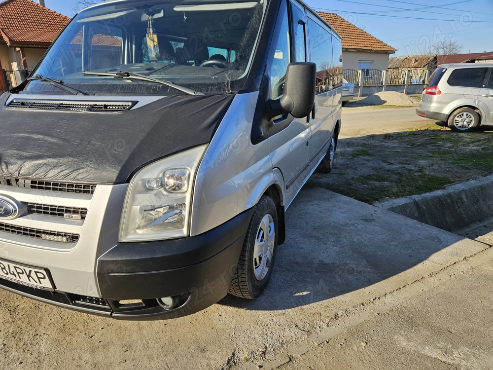 Vand Ford Transit  8+1.2011.09