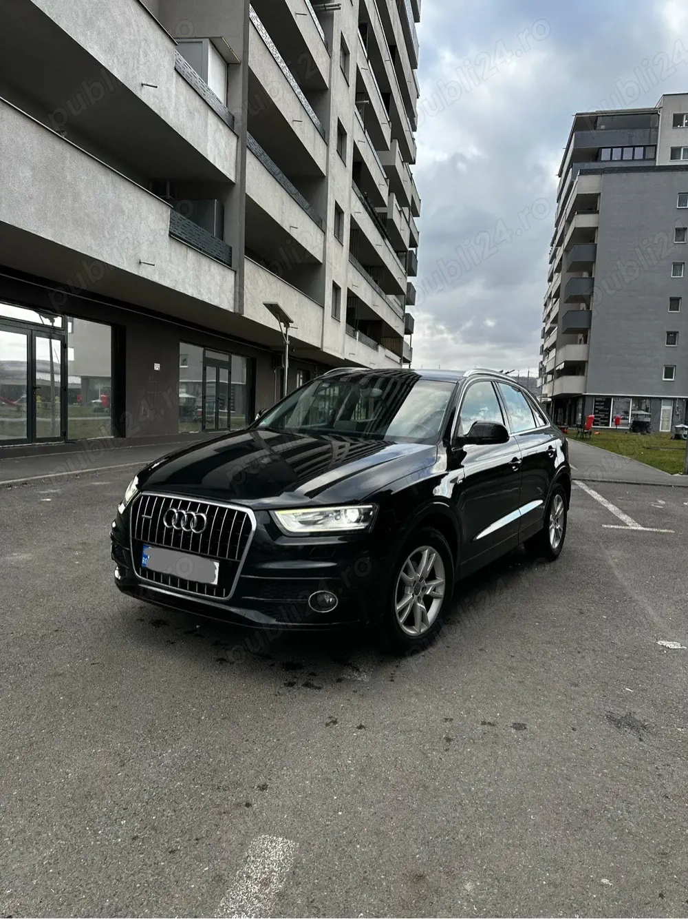 Audi Q3 S-tronic quattro 