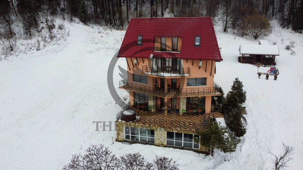 Pensiune la cheie de vanzare | 10 camere | Sacele, Brasov |Comision 0%