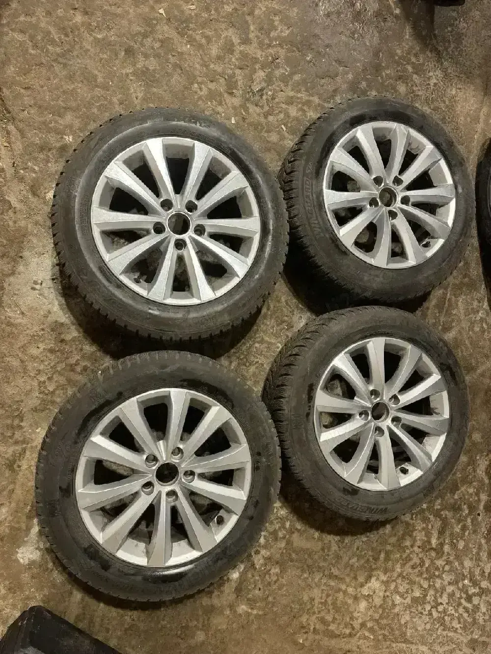 roti volkswagen passat b7 r16